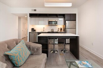 11850 Freedom Dr in Reston, VA - Building Photo - Building Photo