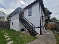 3125 Illinois Pl B St in Mont Belvieu, TX - Building Photo - Building Photo