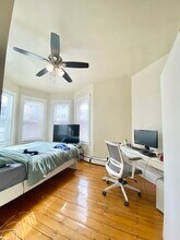 19 Sachem St, Unit 2 in Boston, MA - Foto de edificio - Building Photo