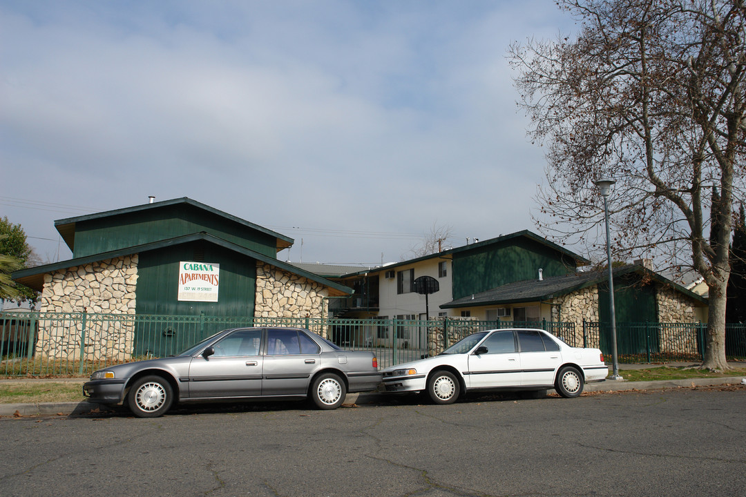 Cabana  Apartments in Merced, CA - Building Photo