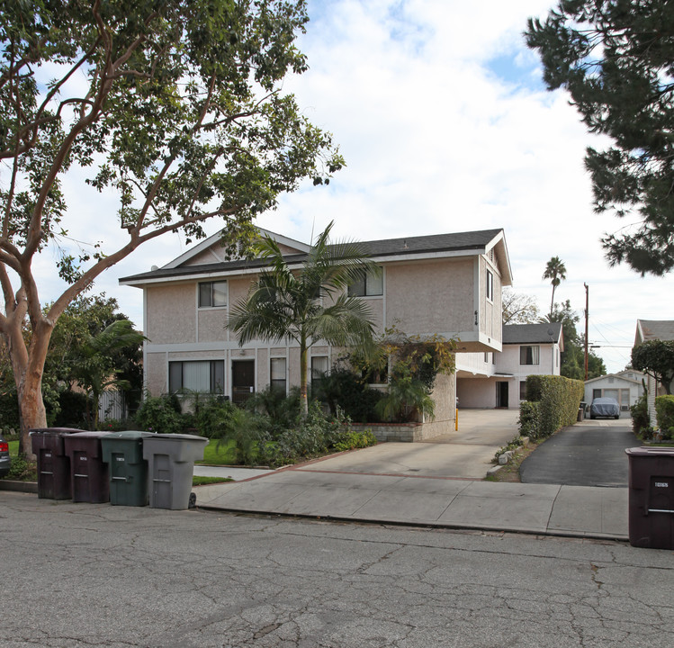 414 Irving Ave in Glendale, CA - Building Photo