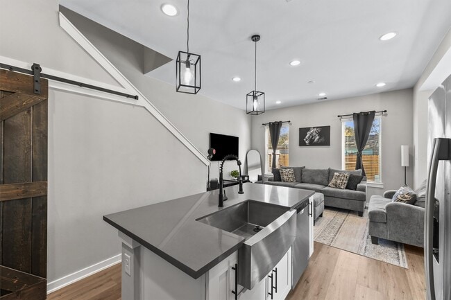 property at 6704 Parker Grv Ln