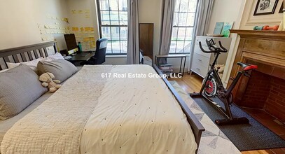 12 Dean Rd, Unit 3 in Brookline, MA - Building Photo - Building Photo