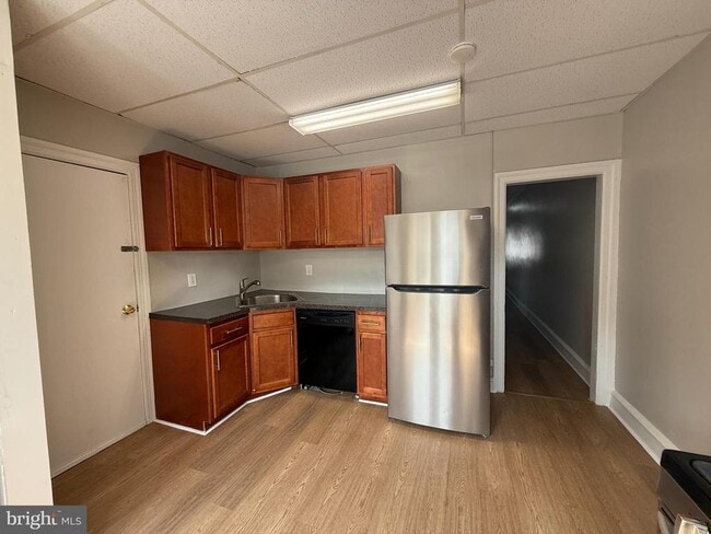 property at 12 E Glenside Ave