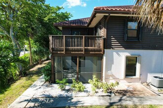 444 Pine Cir in Boca Raton, FL - Building Photo - Building Photo