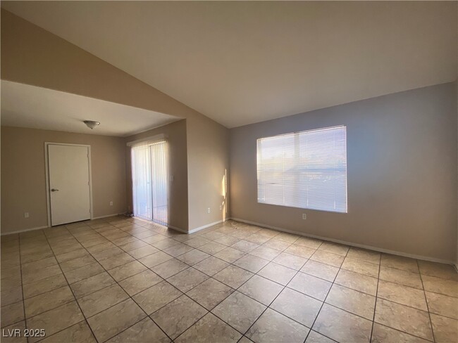 2300 E Silverado Ranch Blvd in Las Vegas, NV - Building Photo - Building Photo