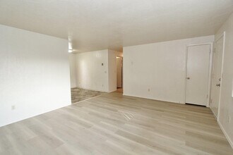 3696 N Patricia Ln in Boise, ID - Building Photo - Building Photo