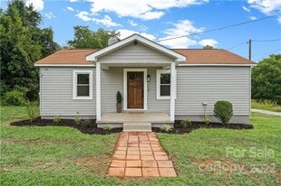 118 Moore St in Salisbury, NC - Building Photo