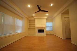 1454 Forest Home Dr in Houston, TX - Building Photo - Building Photo