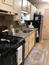 Greentree Apartments - Greentree Building in Huntington, WV - Building Photo - Building Photo