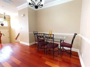 70 Osprey Ct in Secaucus, NJ - Building Photo - Building Photo