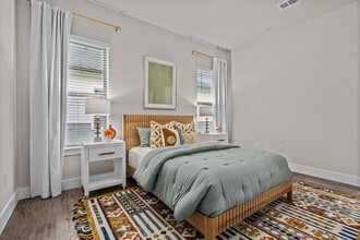 Mansions of Denton in Denton, TX - Building Photo - Building Photo