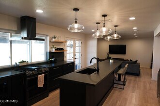 9001 Lait Dr in El Paso, TX - Building Photo - Building Photo