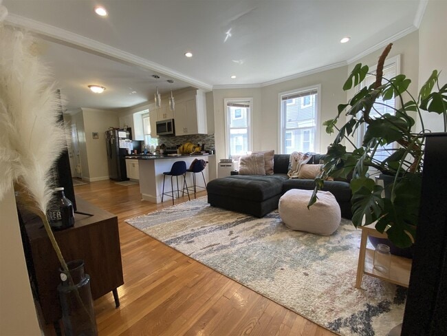 22 Rice St, Unit #2 in Cambridge, MA - Building Photo - Building Photo