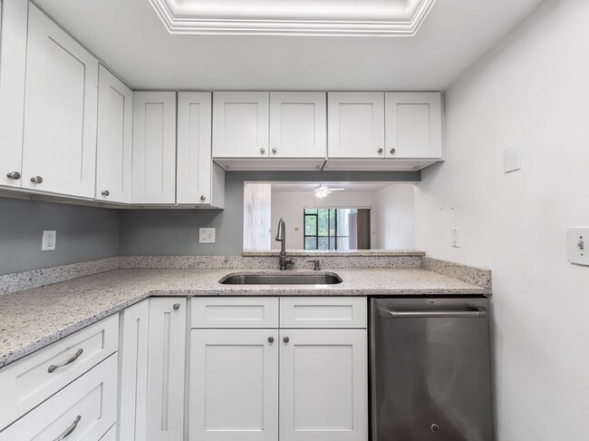 1701 Courtyard Way in Naples, FL - Building Photo - Building Photo