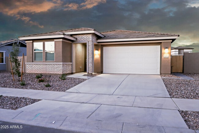 976 W Finch Dr in Queen Creek, AZ - Building Photo - Building Photo