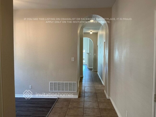 222 Vernon Dr in Rockwall, TX - Foto de edificio - Building Photo