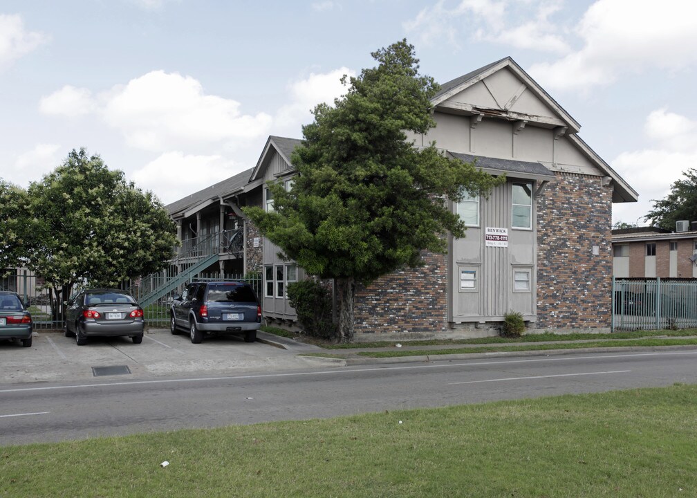 Renwick Apartments Photo