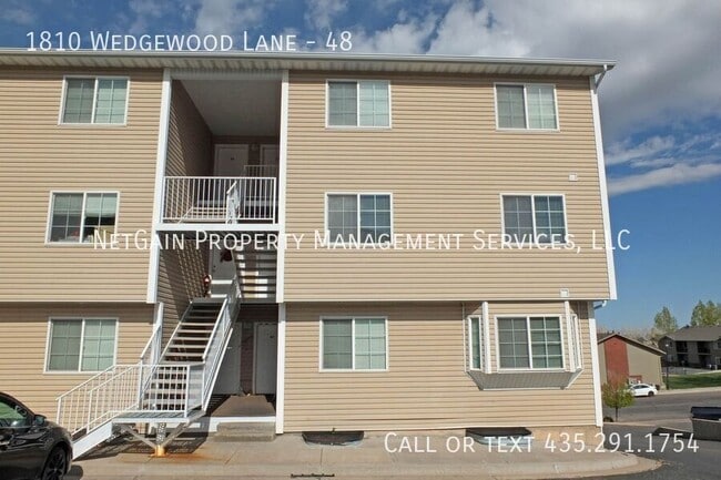 property at 1810 Wedgewood Ln