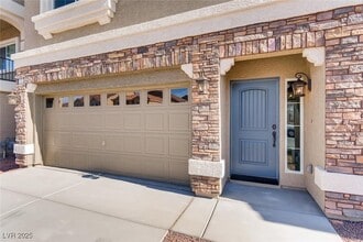 9680 Monarch Grove St in Las Vegas, NV - Building Photo - Building Photo