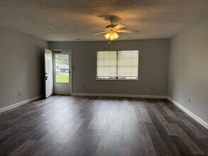 119 Stone Tree Dr in Maryville, TN - Foto de edificio - Building Photo
