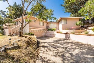 1 El Caminito in Monterey, CA - Building Photo