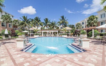 5308 Myrtlewood Cir E in Palm Beach Gardens, FL - Building Photo - Building Photo