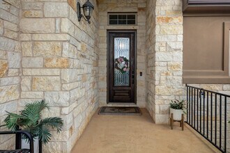308 Enchanted Hilltop Way in Austin, TX - Building Photo - Building Photo