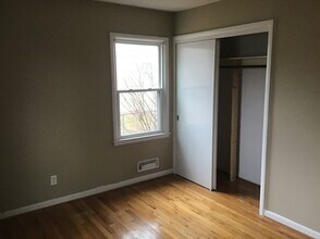 409 E 110th Terrace in Kansas City, MO - Building Photo - Building Photo