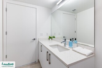 200 NE 1st Ave, Unit 711 in Pompano Beach, FL - Building Photo - Building Photo