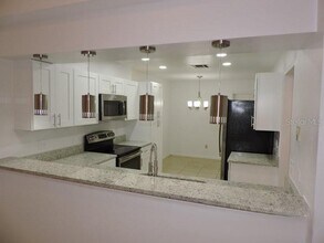 8238 Sandpoint Blvd in Orlando, FL - Building Photo - Building Photo