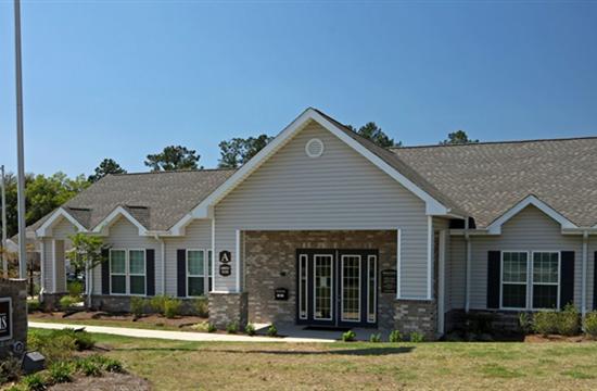 Bellemont Gardens in Biloxi, MS - Building Photo