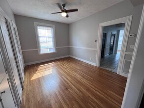 903 E Broadway, Unit 1 in Boston, MA - Building Photo - Building Photo
