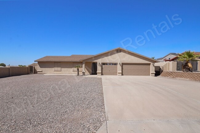 property at 3275 Baysinger Dr