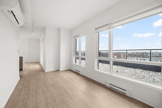 Le Must in Montréal, QC - Building Photo - Building Photo