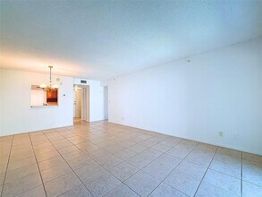 4025 N Federal Hwy in Oakland Park, FL - Building Photo - Building Photo