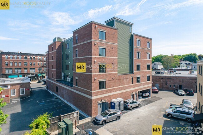420 Market St in Boston, MA - Building Photo - Building Photo