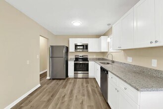 7328 S 16th Dr in Phoenix, AZ - Building Photo - Building Photo