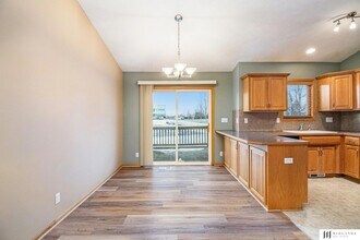 20216 B St in Omaha, NE - Building Photo - Building Photo