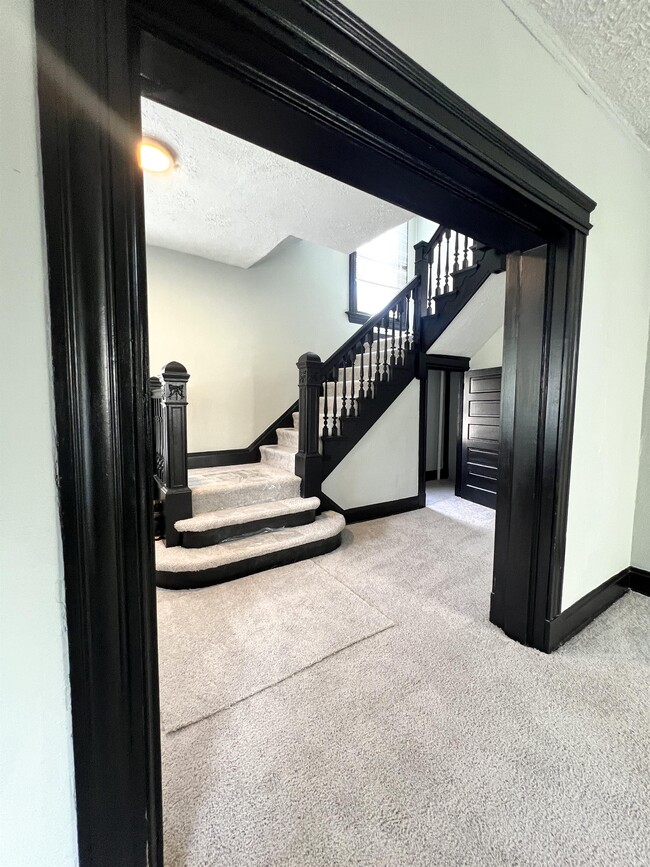 288 Helen St in Cincinnati, OH - Building Photo - Building Photo