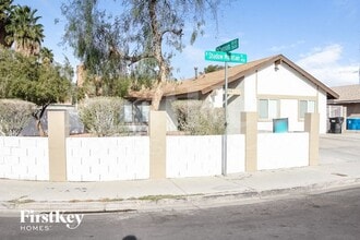 904 Shadow Mountain Pl in Las Vegas, NV - Building Photo - Building Photo