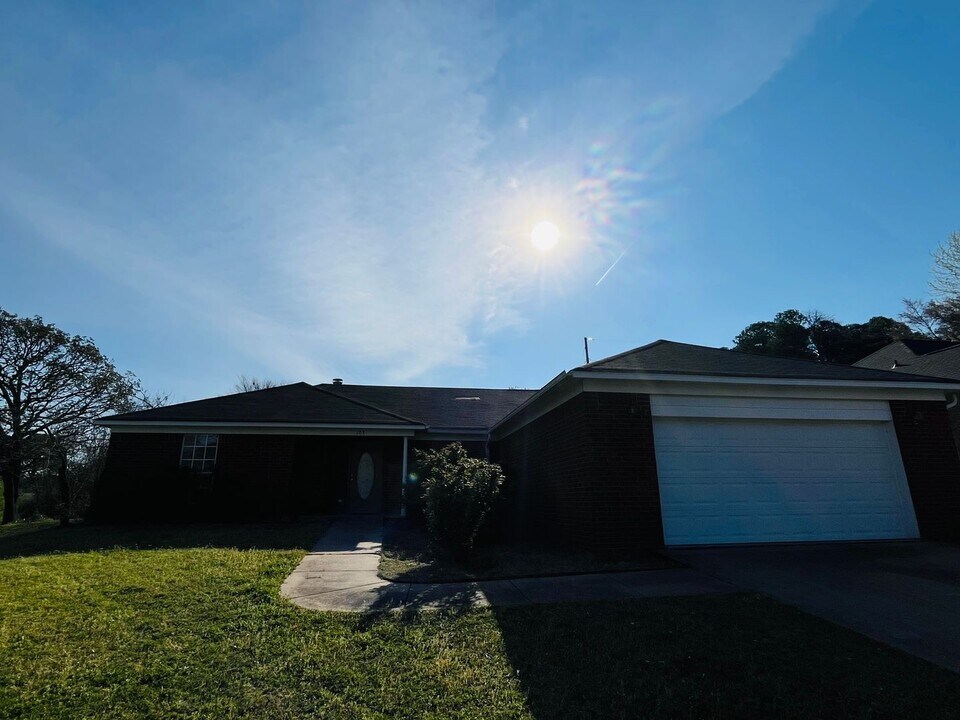 103 Heather Ln in Russellville, AR - Building Photo