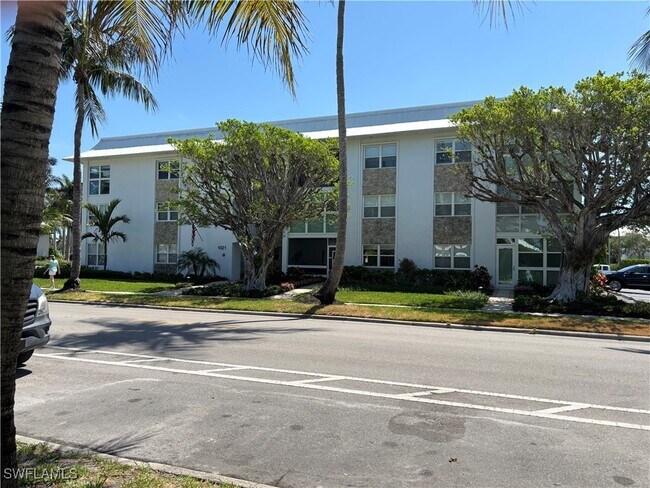 property at 1021 3rd St S