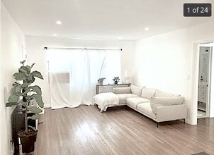 916 N Sweetzer Ave in West Hollywood, CA - Building Photo - Building Photo