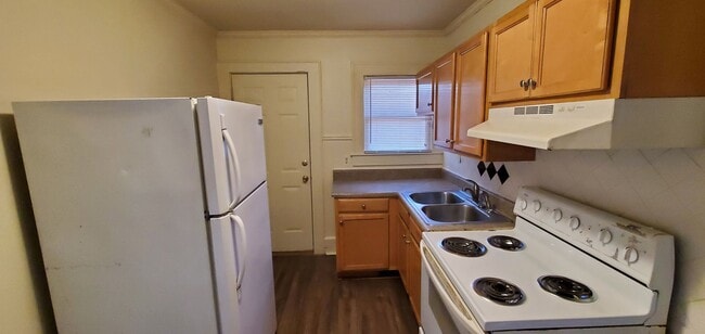 2313 Spring Garden St in Greensboro, NC - Building Photo - Building Photo