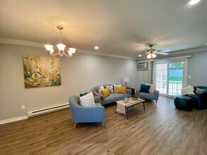 1314 Smithtown Ave in Bohemia, NY - Building Photo - Building Photo