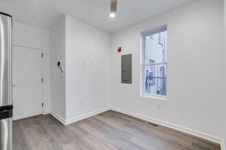 4216 Westminster Ave in Philadelphia, PA - Foto de edificio - Building Photo