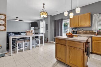 859 Holbrook Dr in Newport News, VA - Building Photo - Building Photo