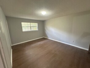 3221 Westbrook Dr, Unit Apart C in Birmingham, AL - Foto de edificio - Building Photo