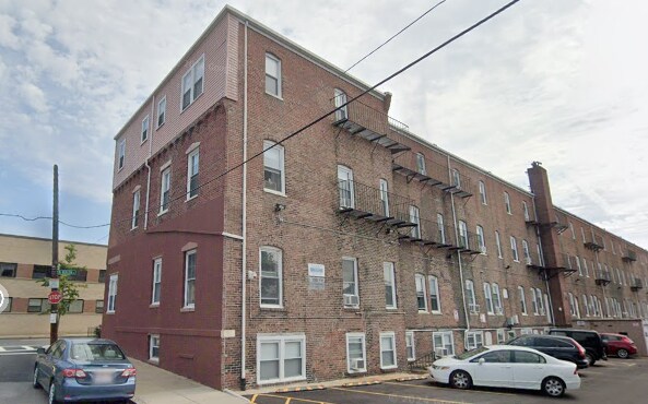 180 North Beacon St in Boston, MA - Building Photo - Building Photo